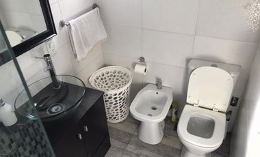 Hermoso DUPLEX 4 ambientes con amplia terraza. En VENTA.