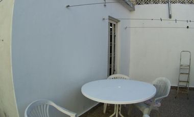 CHALET EN ESQUINA LOMAS OESTE