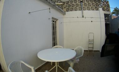 CHALET EN ESQUINA LOMAS OESTE