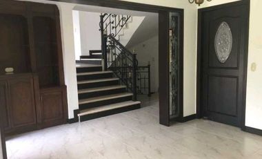 casa en arriendo en loma de san jose. Cod A8101214