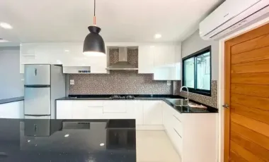 4 bedroom Pool villa in Sameung-Hangdong Chiangmai