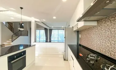 4 bedroom Pool villa in Sameung-Hangdong Chiangmai