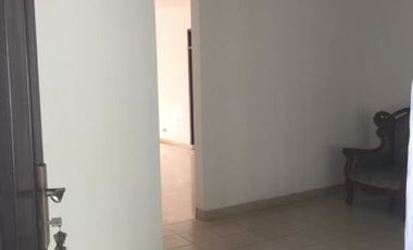 Rumah 1.5 Lantai, asri, nyaman dan tenang dimegapolitan cinere