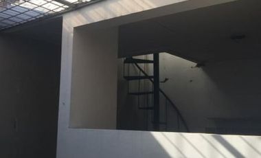 Rumah 1.5 Lantai, asri, nyaman dan tenang dimegapolitan cinere