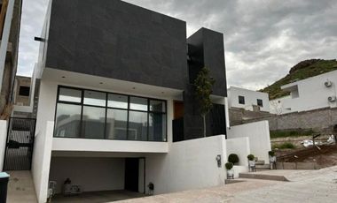 Casa en Venta en Asturias Residencial.