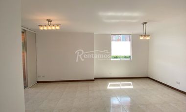 apartamento en arriendo en zuñiga. Cod A776314