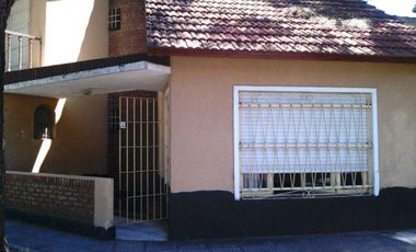 Casa en venta - 2 dormitorios 1 baño - 115mts2 - San Bernardo del Tuyú
