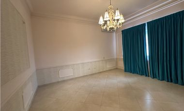 Costa de las Perlas con piscina