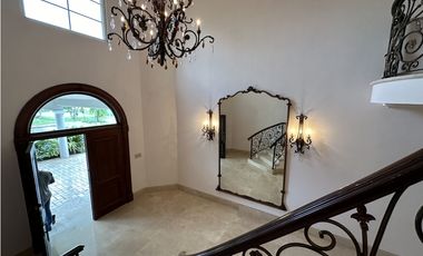 Costa de las Perlas con piscina