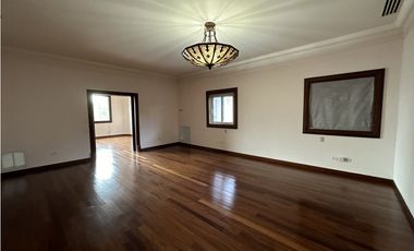 Costa de las Perlas con piscina