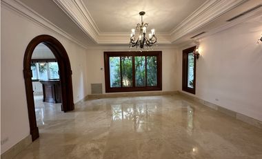 Costa de las Perlas con piscina