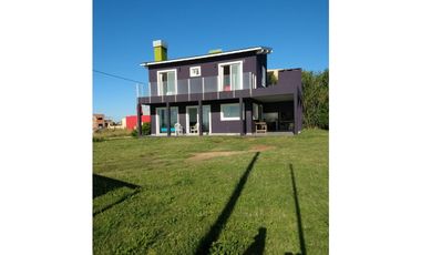 CASA PARA 6 PERSONAS FRENTE AL MAR EN ALQUILER TEMPORARIO