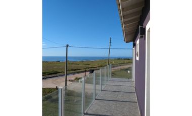 CASA PARA 6 PERSONAS FRENTE AL MAR EN ALQUILER TEMPORARIO