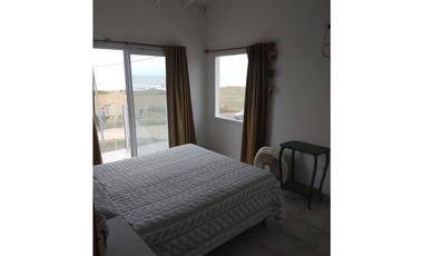 CASA PARA 6 PERSONAS FRENTE AL MAR EN ALQUILER TEMPORARIO