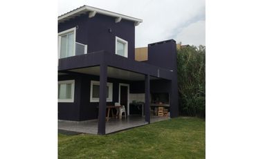 CASA PARA 6 PERSONAS FRENTE AL MAR EN ALQUILER TEMPORARIO