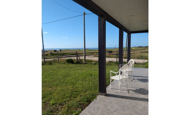 CASA PARA 6 PERSONAS FRENTE AL MAR EN ALQUILER TEMPORARIO