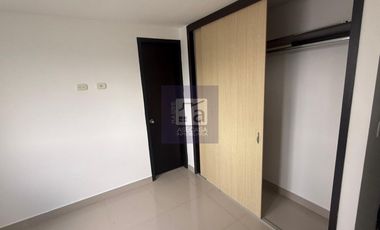 COD. 4077 - SE ARRIENDA APARTAMENTO - BARRIO: FONTANA
