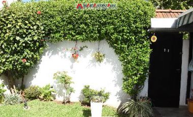 Duplex en Venta Villa Sarmiento / Moron (A120 3434)