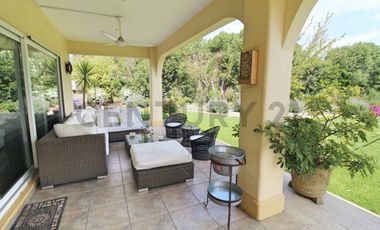 Casa en Venta, 5 dormitorios, Las Brisas de Chicureo