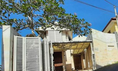 DIJUAL VILLA KENDEDES UBUNG KAJA DENPASAR, BALI