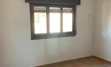hermosa casa barrio los manantiales