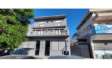 Edificio - 11 dptos.  venta en block - Av. Tres 2869