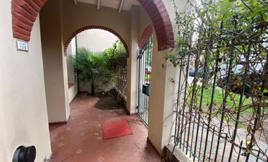 Casa - Lomas de Zamora Este