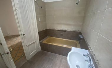 Casa - Lomas de Zamora Este