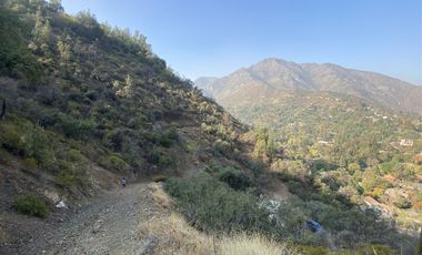 Sitio en Venta en LA LOMITA CON CAMINO LOS REFUGIOS DEL ARRAYAN