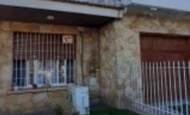 Venta de casa de 4 Amb en Monte Grande