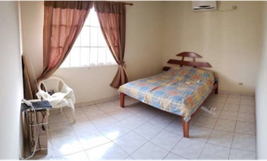 VENTA DE CASA EN CHITRE - AMOBLADA