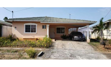 VENTA DE CASA EN CHITRE - AMOBLADA