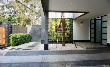 Modern house with a private pool for sale in Hang Dong , Chiang Mai