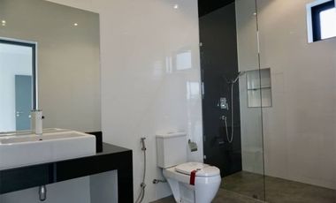 Modern house with a private pool for sale in Hang Dong , Chiang Mai