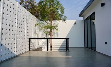 Modern house with a private pool for sale in Hang Dong , Chiang Mai