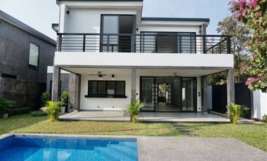 Modern house with a private pool for sale in Hang Dong , Chiang Mai