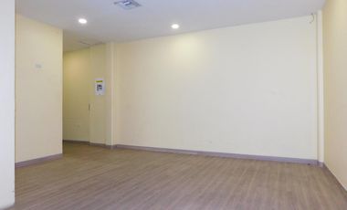 local en arriendo en la arboleda. Cod A88779