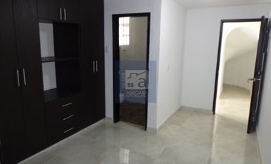 COD. 6147 - SE ARRIENDA CASA - BARRIO: TERRAZAS