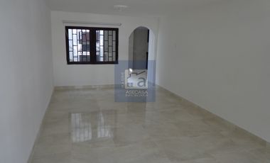COD. 6147 - SE ARRIENDA CASA - BARRIO: TERRAZAS