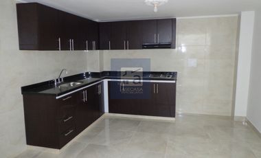 COD. 6147 - SE ARRIENDA CASA - BARRIO: TERRAZAS