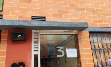 apartamento en arriendo en parque campestre. Cod A246
