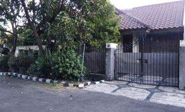 Dijual Rumah 1,5 Lantai Rungkut Asri Barat Surabaya
