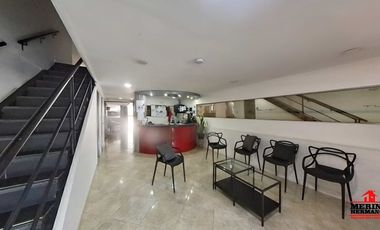 edificio en arriendo en laureles. Cod A6038