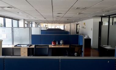 Oficina en Arriendo en Edificio San Crescente Metro el Golf