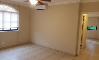 HERMOSA CASA EN CLAYTON VILLAGE 5REC  350MTS2