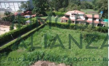 lote en venta en brisas de guatiguara i. Cod V61739