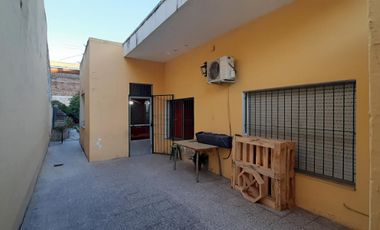 EXCELENTE PH DE 3 AMB MUY LUMINOSO Y AMPLIO ULTIMA UNIDAD EN EL LOTE CON GRAN PATIO Y MUY BONITO JARDIN