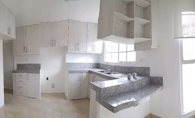 Venta de casa 4 Dormitorios en Urb. Casalaguna Etapa Brisana Cerca Riocentro Dorado.