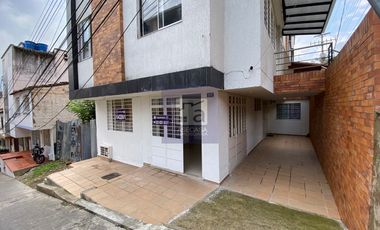 COD. 3095 - SE ARRIENDA APARTAESTUDIO - BARRIO:  VILLA NATALIA