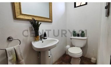 Espectacular Casa Colonial en Hacienda Chacabuco